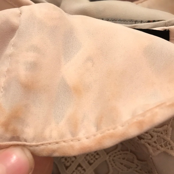 Blouse 👚 - Picture 3 of 4